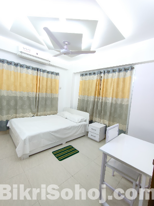 Cozy Furnished 3BHK Apartment for Rent in Bashundhara R/A